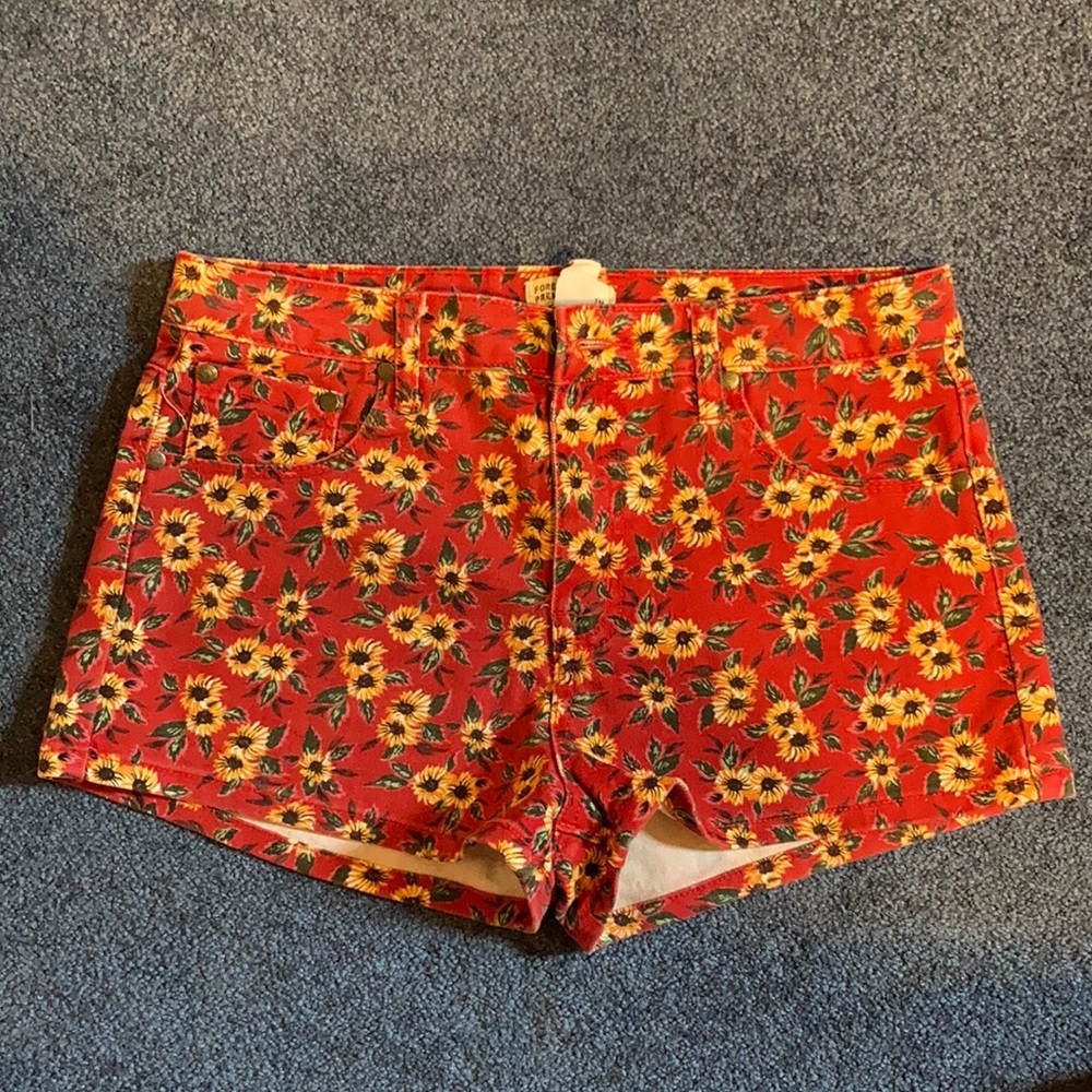 H&M High-waisted Sunflower Shorts (28)